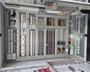 Control cabinet Guillen Navarra f upper level